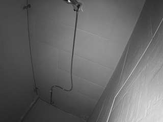 voyeurcam jb shower 1